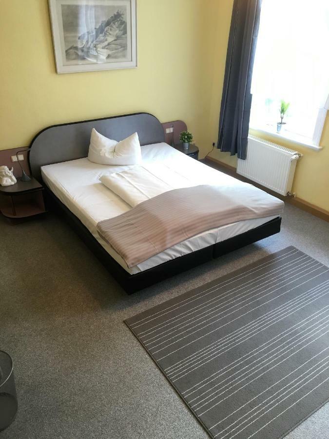 Hotel Hopfengrund à Arnstadt Extérieur photo