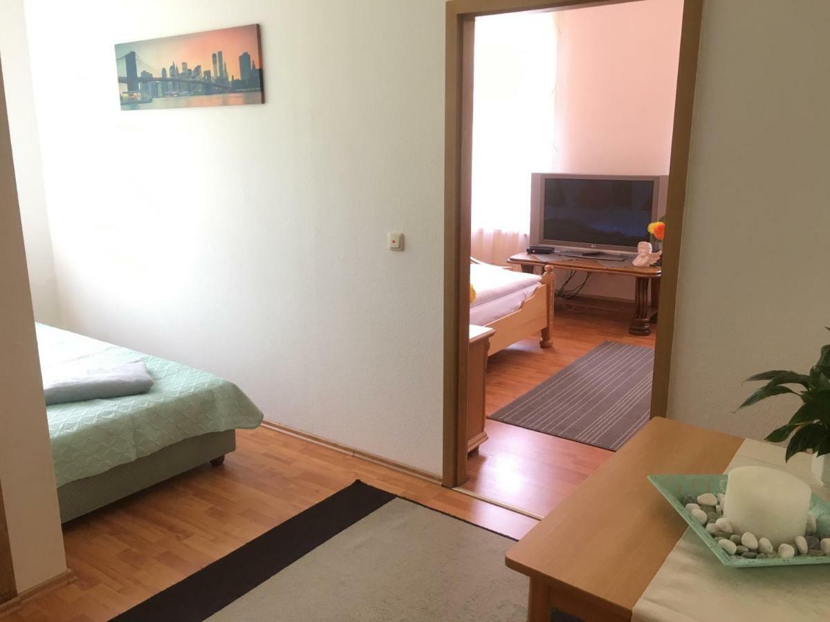 Hotel Hopfengrund à Arnstadt Extérieur photo