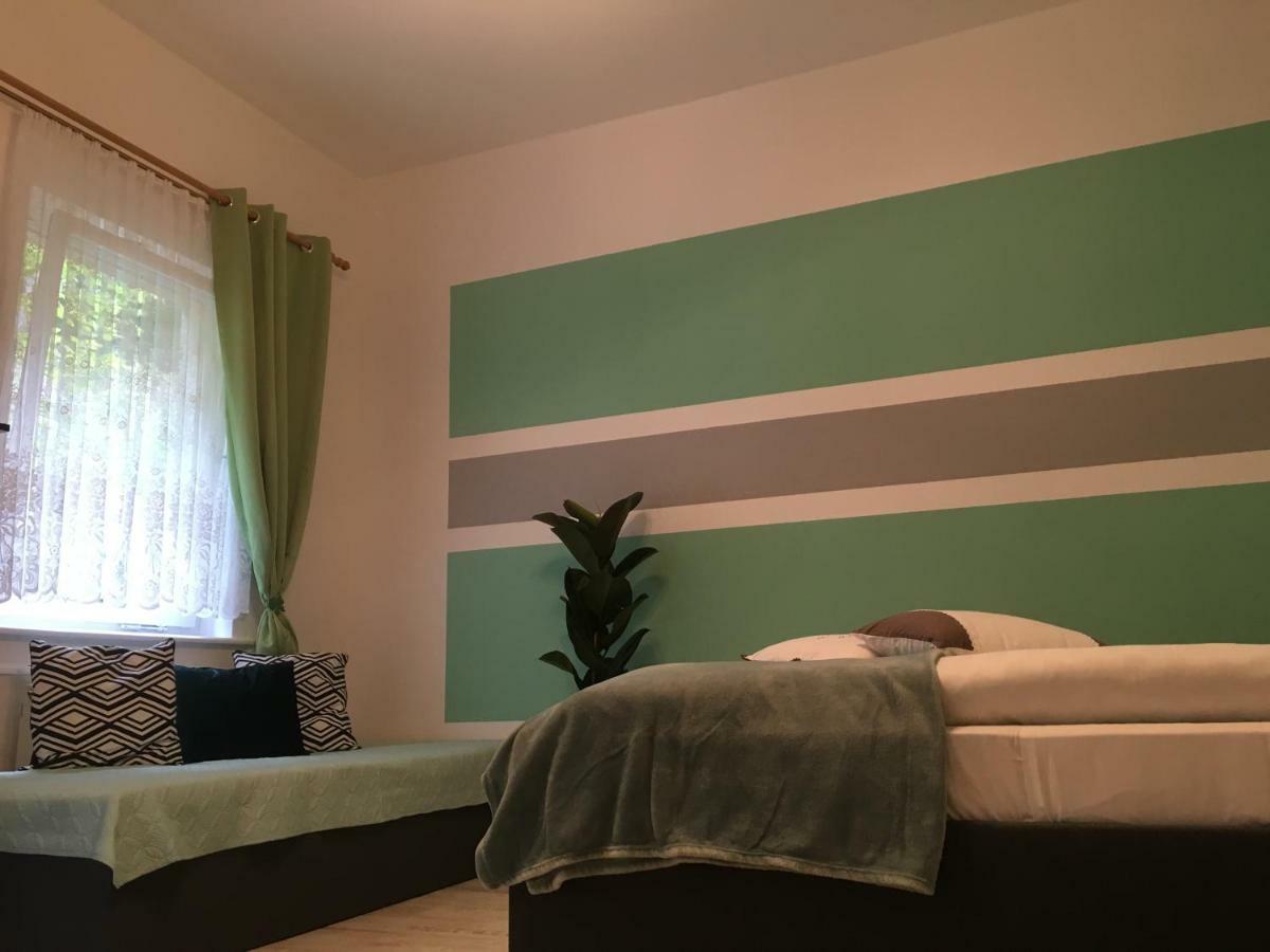 Hotel Hopfengrund à Arnstadt Extérieur photo