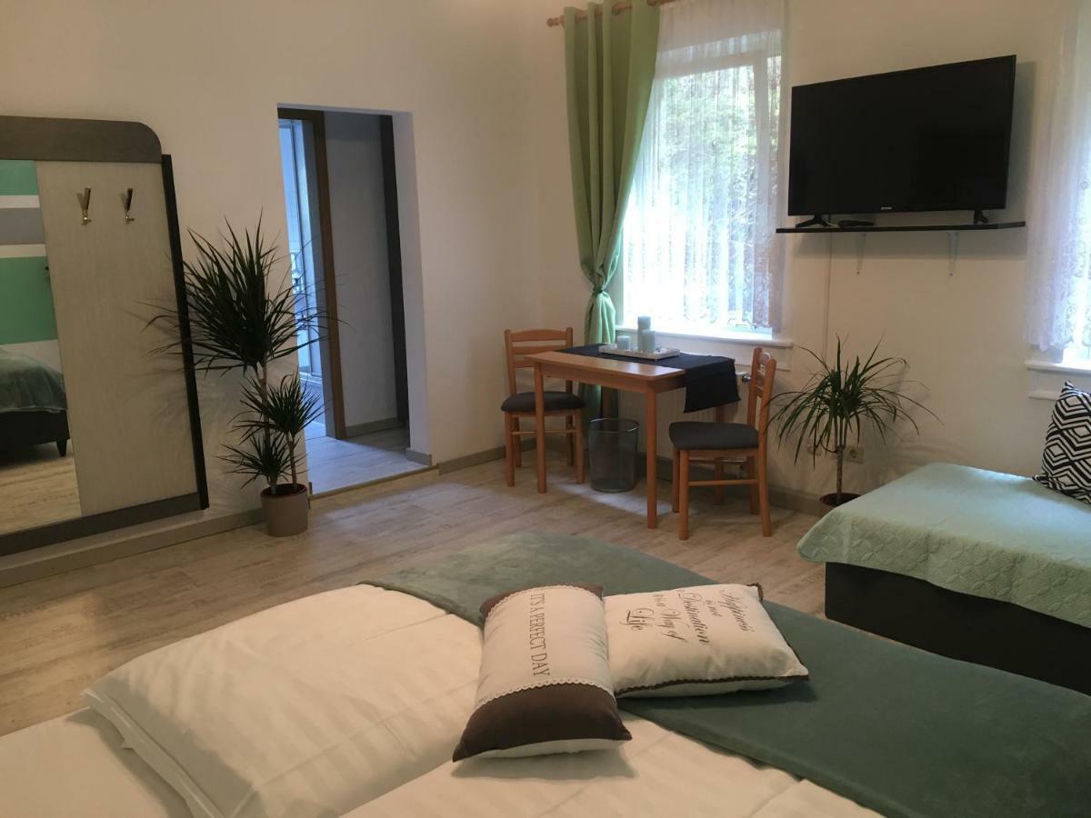 Hotel Hopfengrund à Arnstadt Extérieur photo