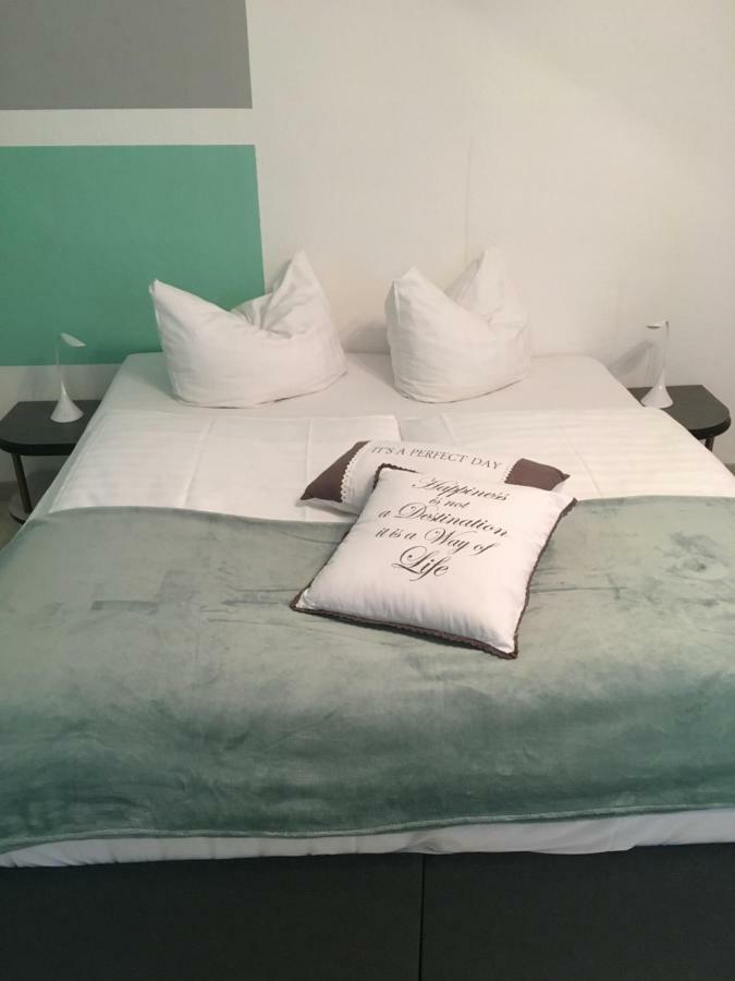 Hotel Hopfengrund à Arnstadt Extérieur photo