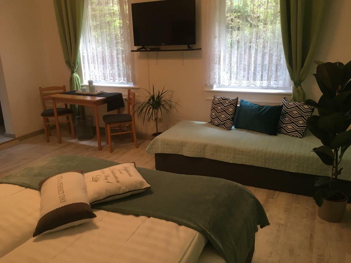Hotel Hopfengrund à Arnstadt Extérieur photo